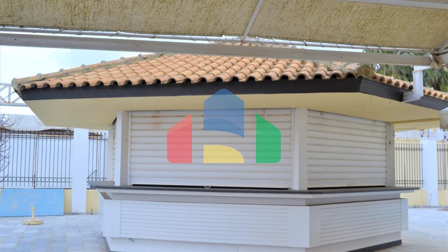 Продаж - Готель 1280 m² на о. Корфу