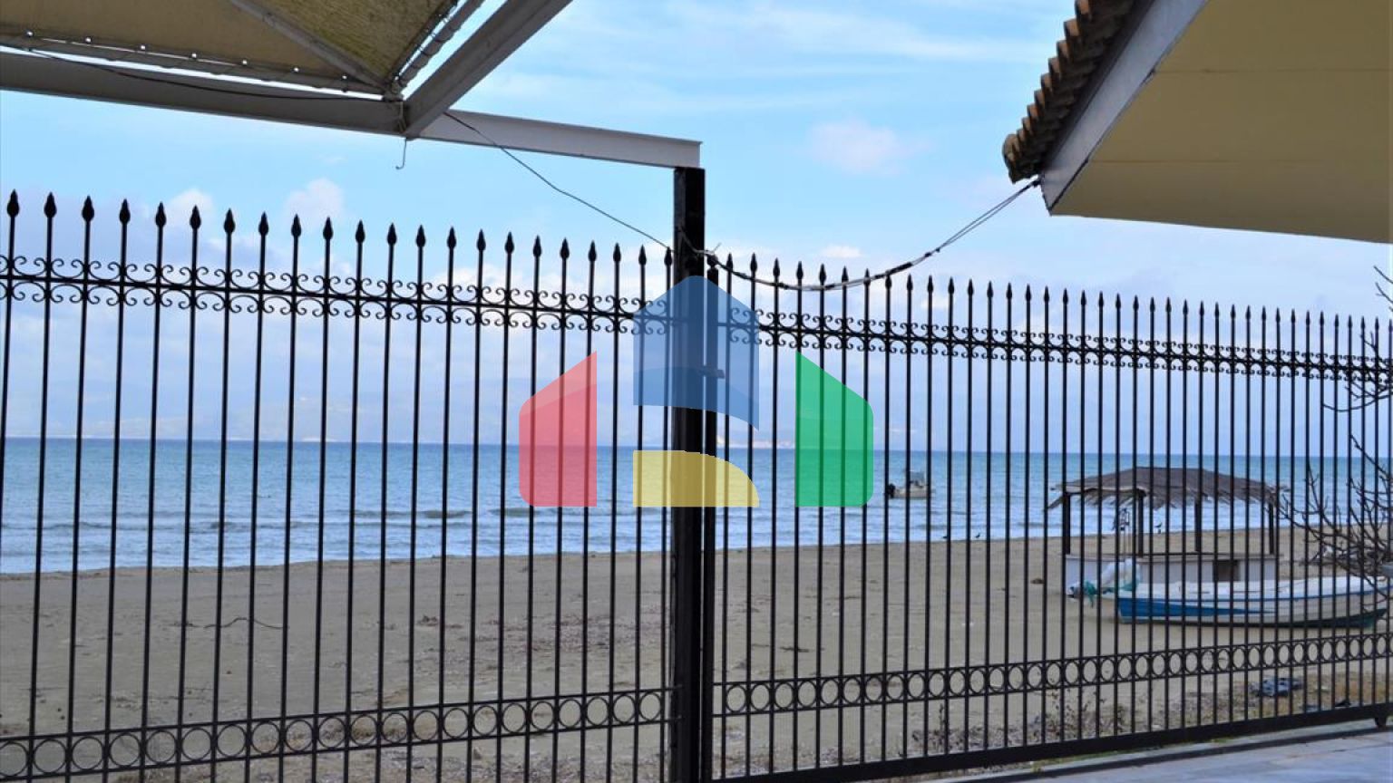 Продаж - Готель 1280 m² на о. Корфу