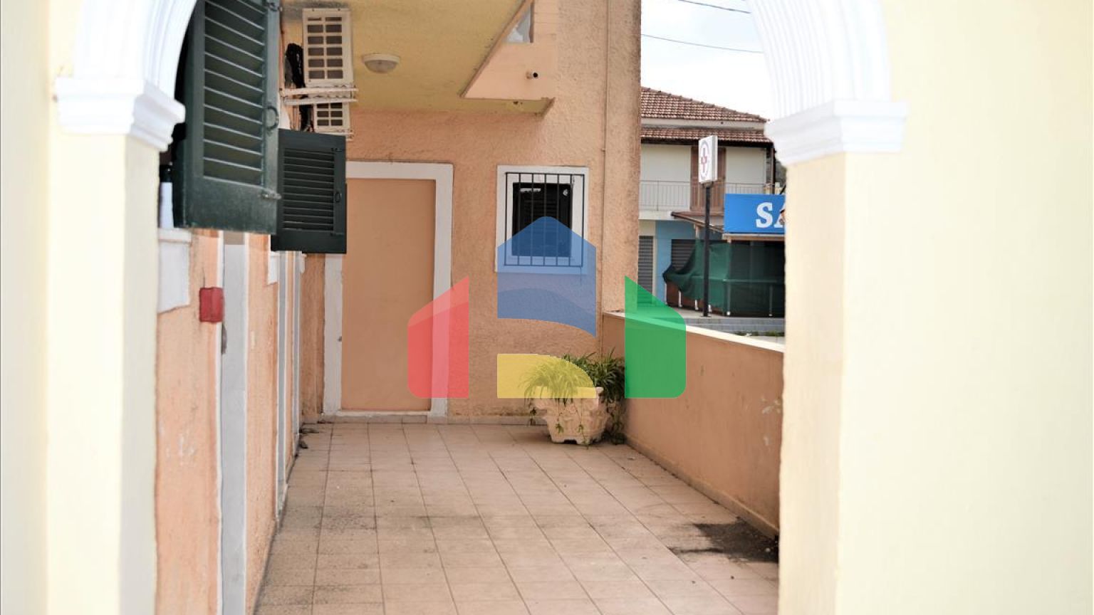 Продаж - Готель 1280 m² на о. Корфу