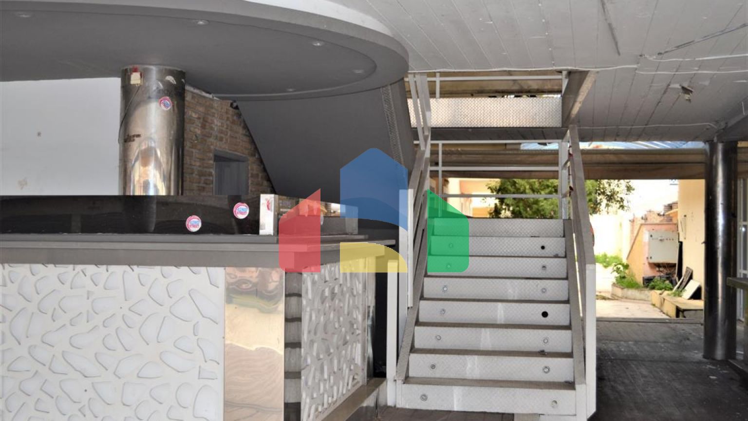 Продаж - Готель 1280 m² на о. Корфу