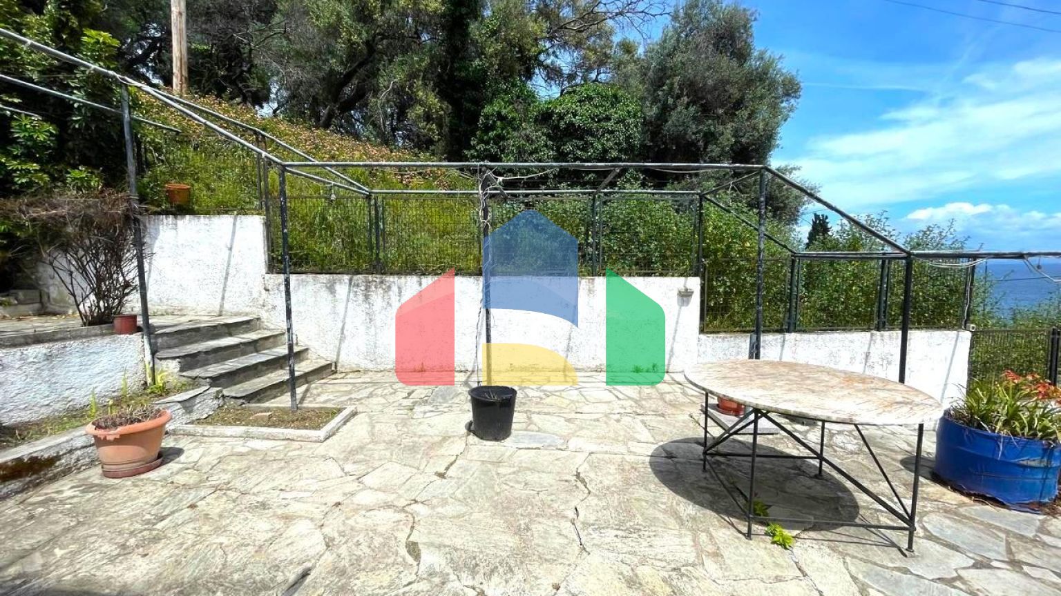 Продаж - Котедж 318 m² на о. Корфу