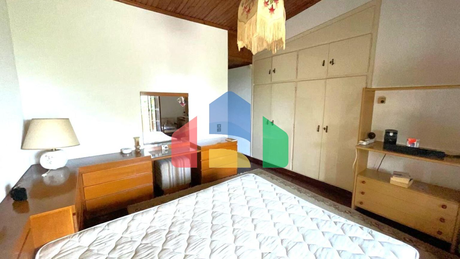 Продаж - Котедж 318 m² на о. Корфу