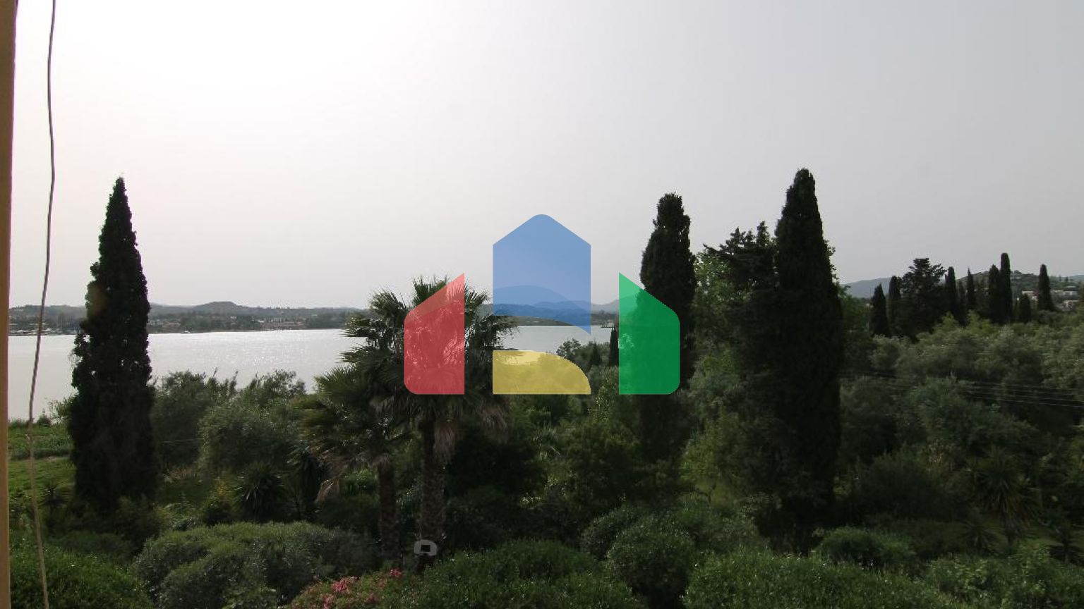 Продаж - Готель 469 m² на о. Корфу