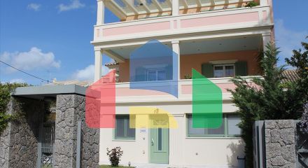 Продаж - Котедж 280 m² на о. Корфу