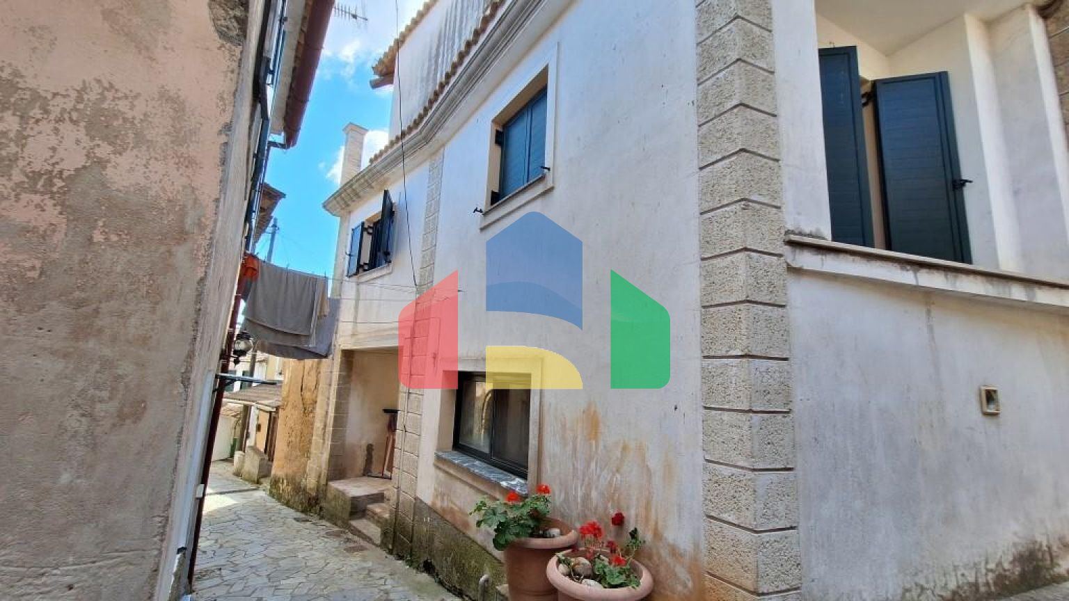 Продаж - Таунхаус 206 m² на о. Корфу