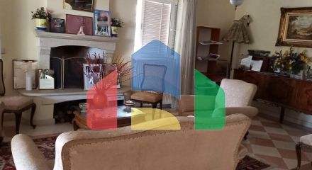 Продаж - Таунхаус 400 m² на о. Корфу