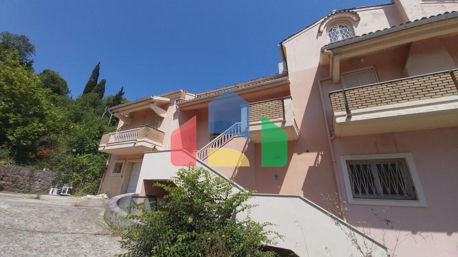 Продаж - Таунхаус 400 m² на о. Корфу