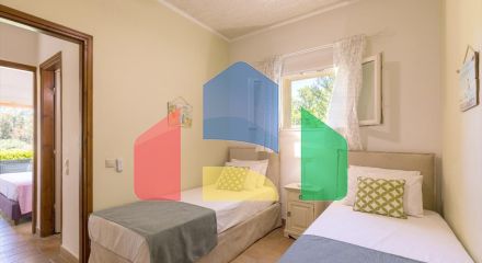 Продажа - Вилла 300 m² на о. Корфу