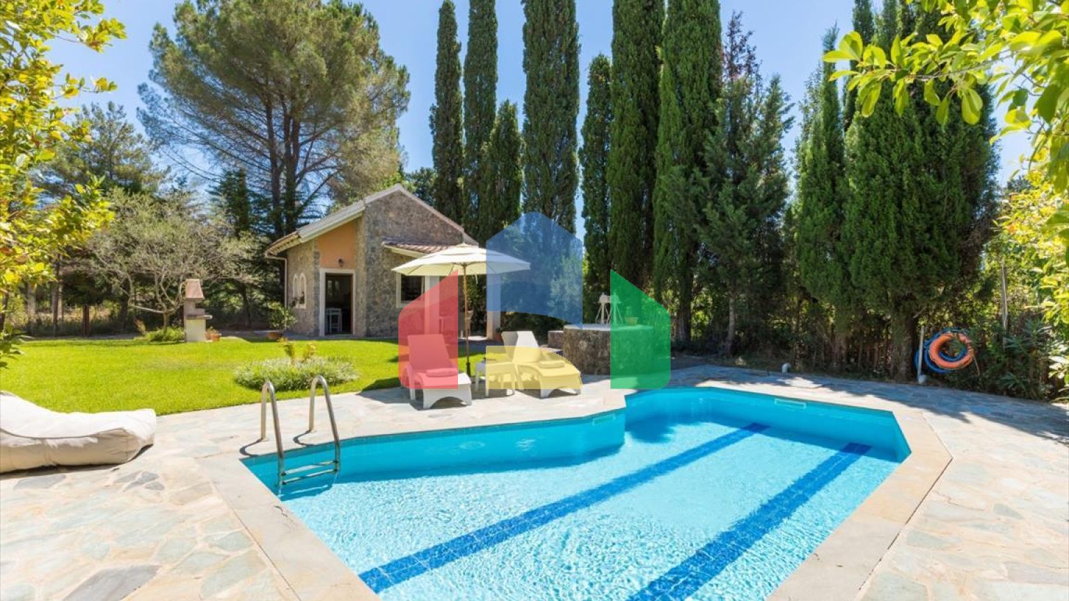 Продажа - Вилла 300 m² на о. Корфу