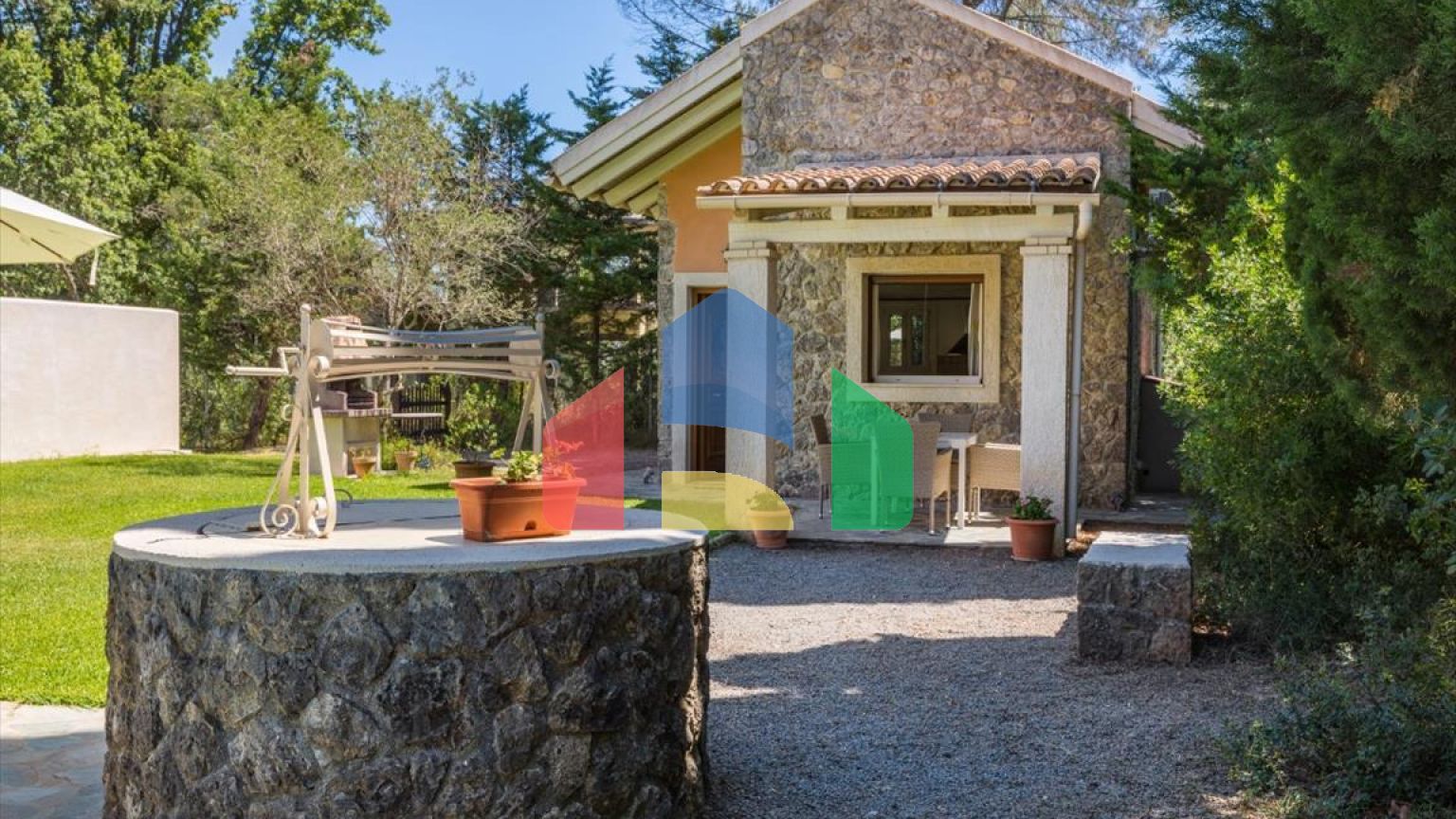 Продажа - Вилла 300 m² на о. Корфу