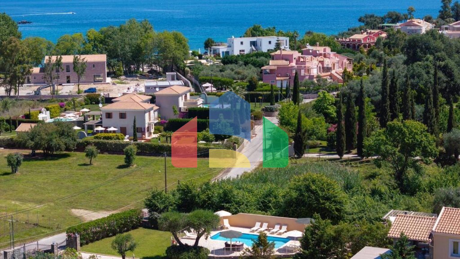 Продажа - Вилла 300 m² на о. Корфу