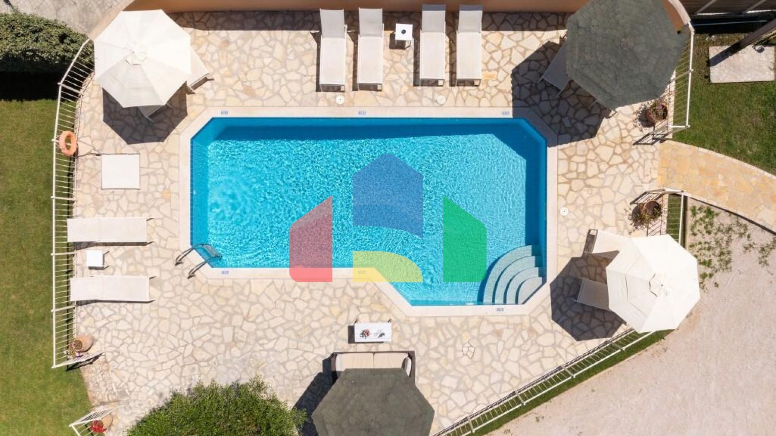 Продажа - Вилла 300 m² на о. Корфу