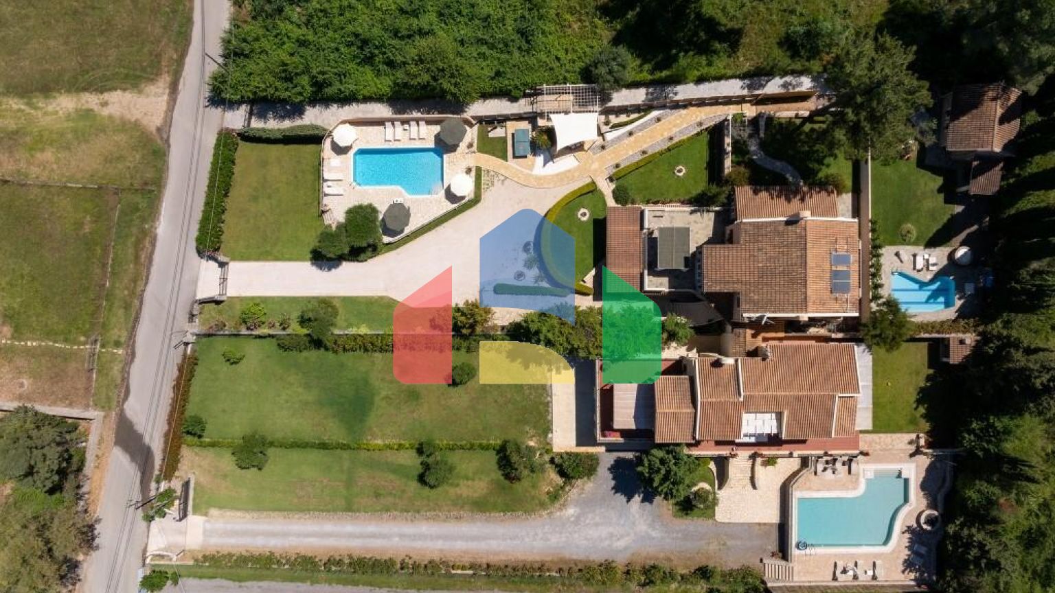 Продажа - Вилла 300 m² на о. Корфу