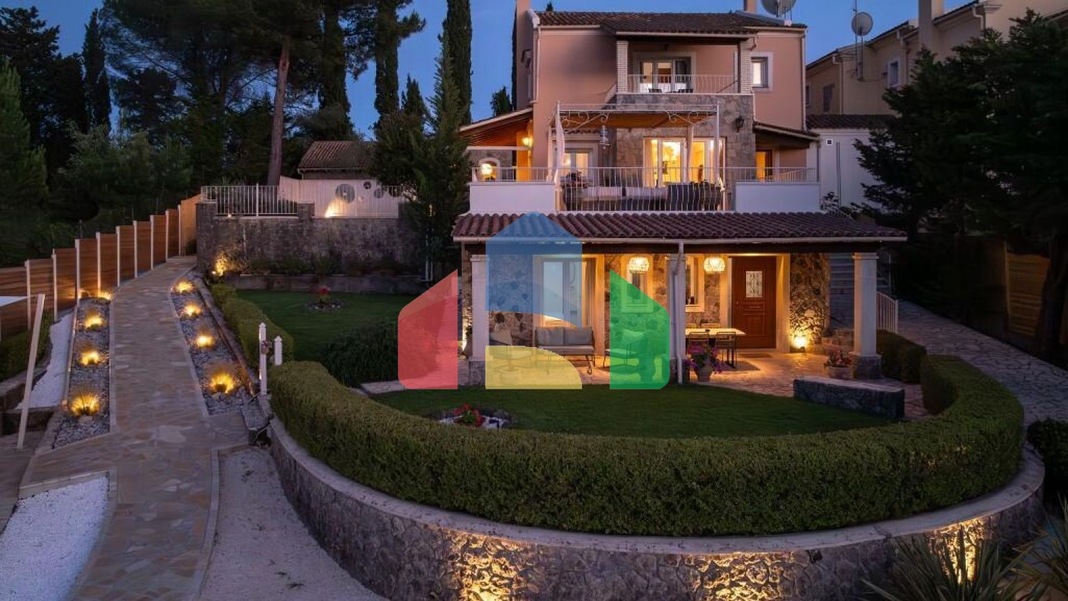 Продажа - Вилла 300 m² на о. Корфу