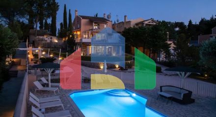 Продажа - Вилла 300 m² на о. Корфу