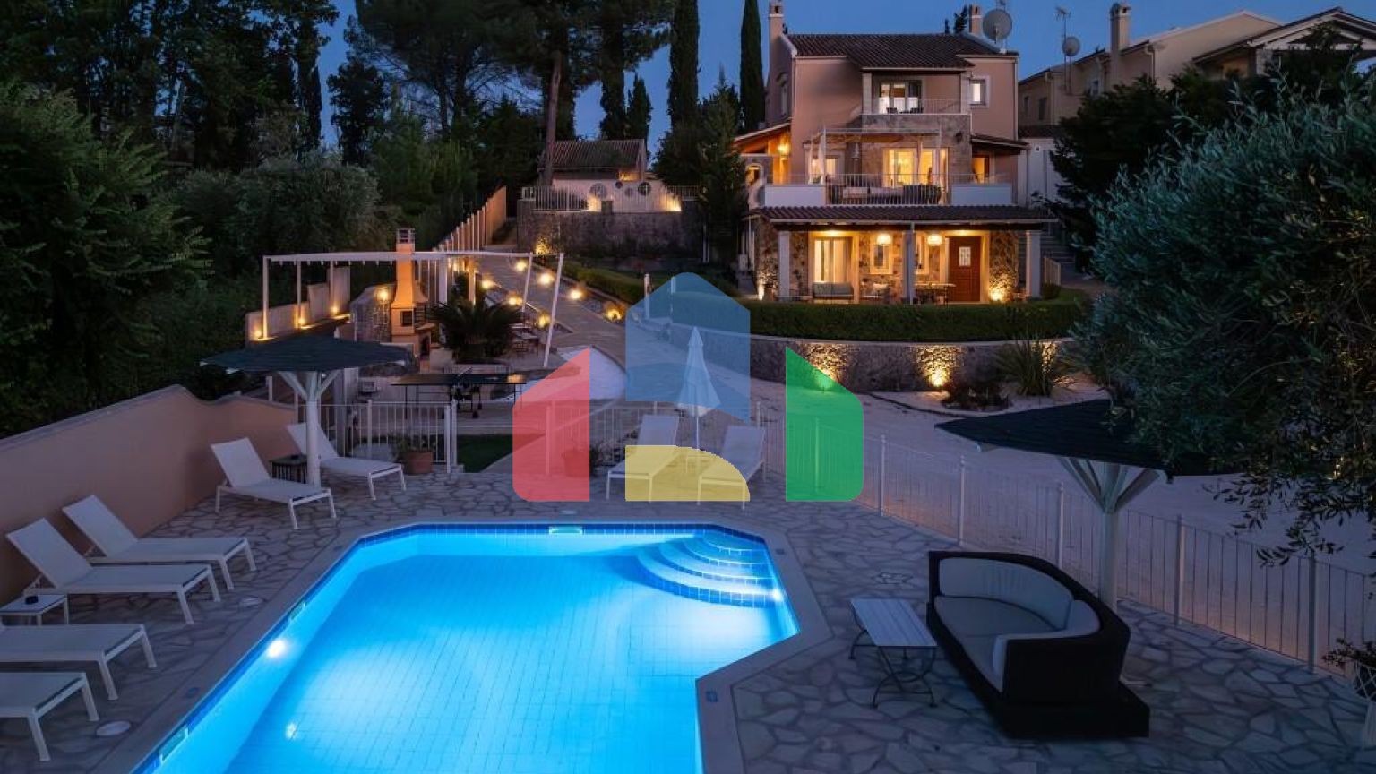 Продажа - Вилла 300 m² на о. Корфу