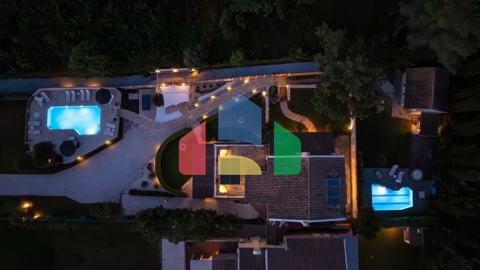 Продажа - Вилла 300 m² на о. Корфу