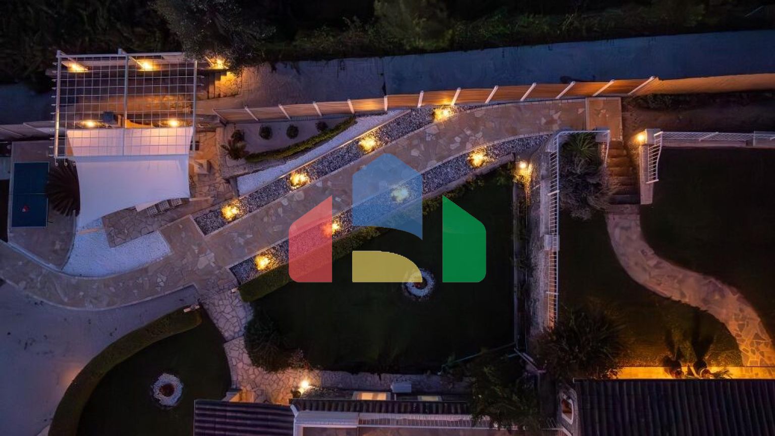 Продажа - Вилла 300 m² на о. Корфу