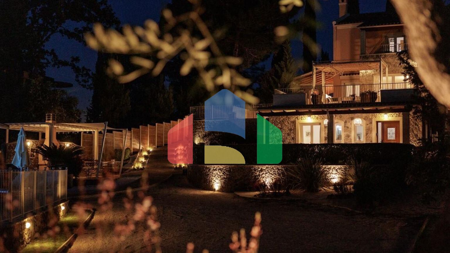 Продажа - Вилла 300 m² на о. Корфу