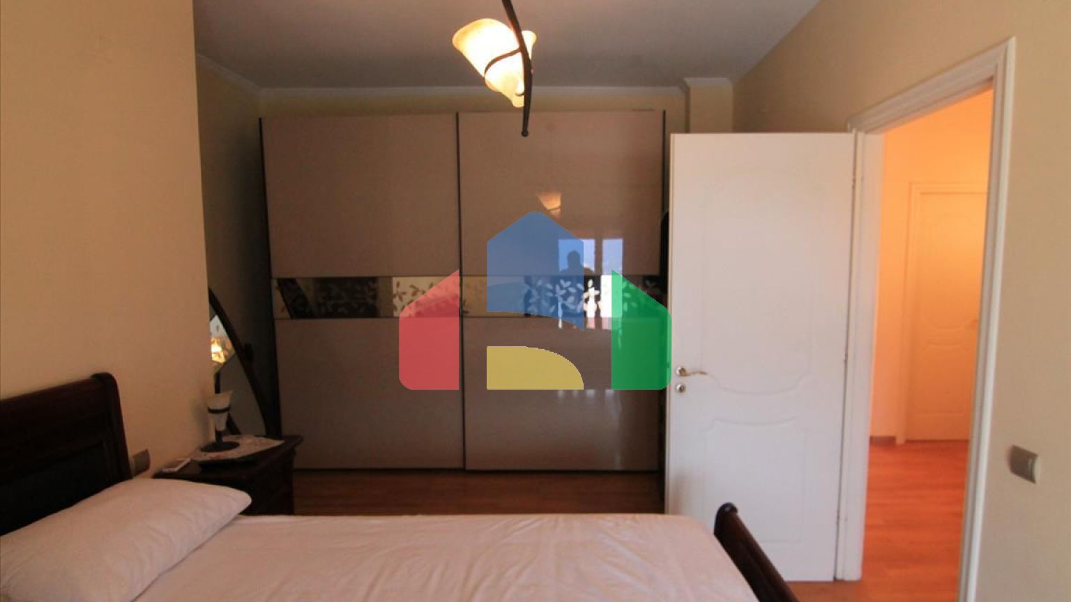 Продаж - Котедж 350 m² на о. Корфу