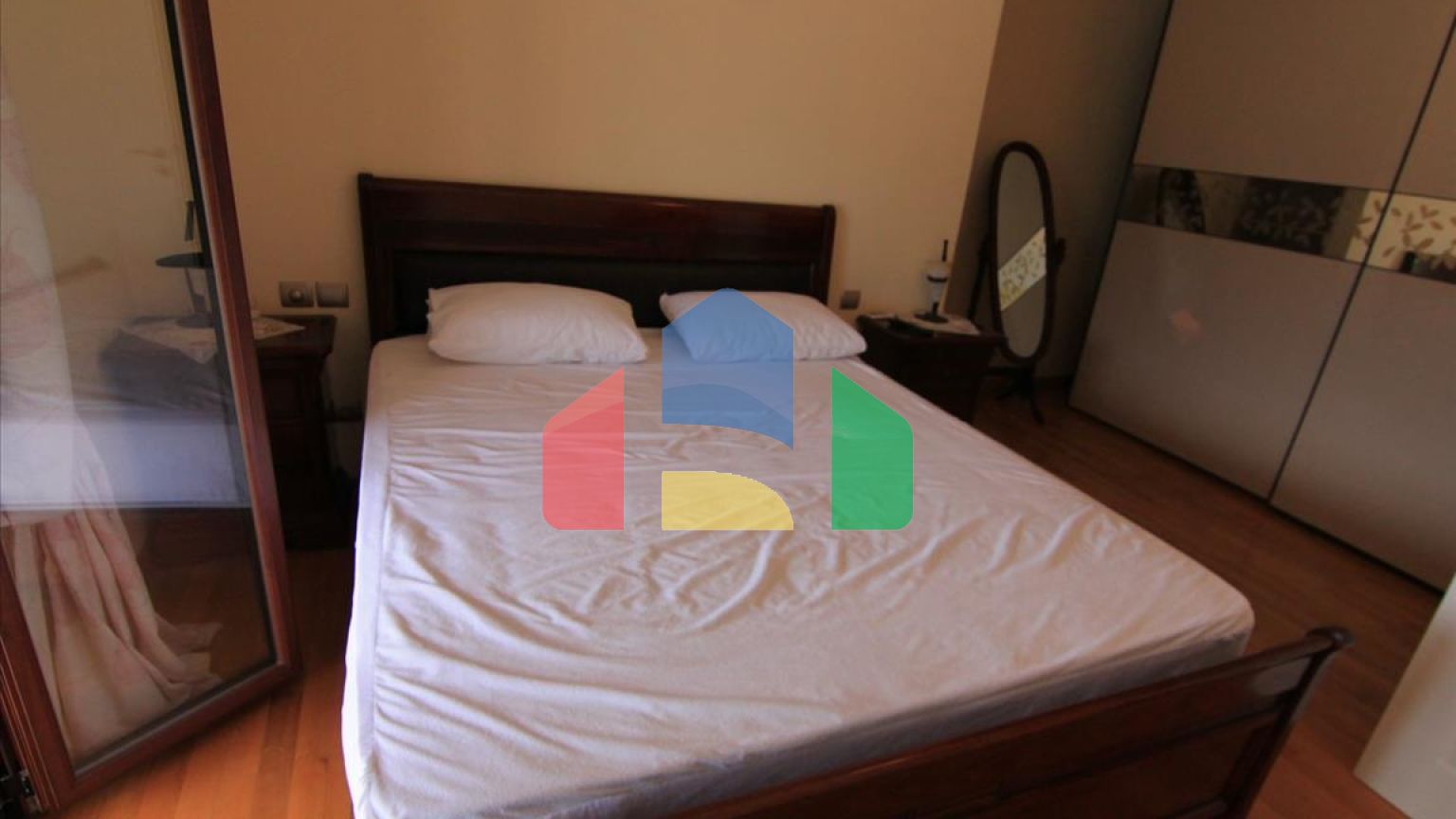 Продаж - Котедж 350 m² на о. Корфу