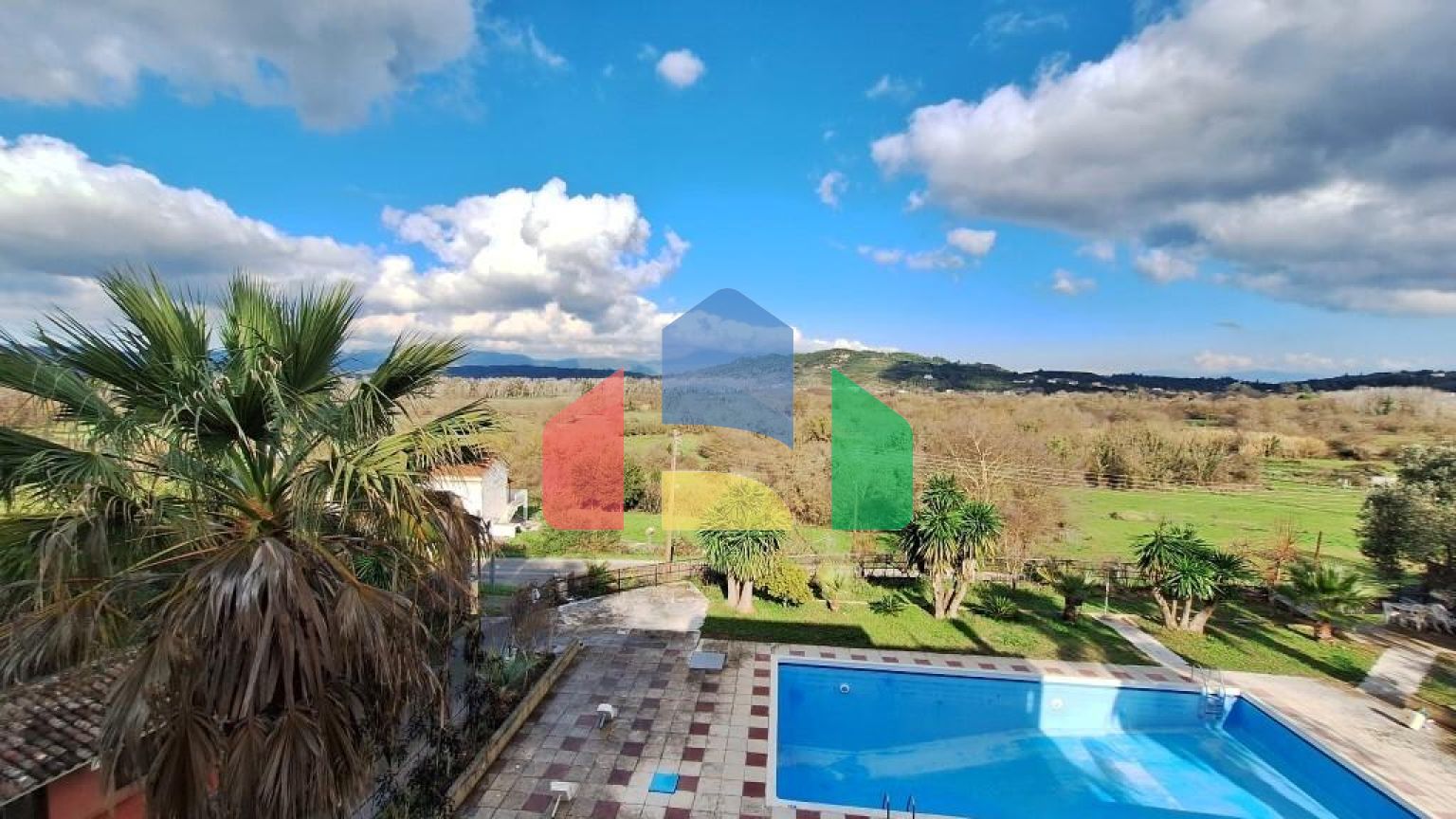 Продажа - Гостиница 500 m² на о. Корфу