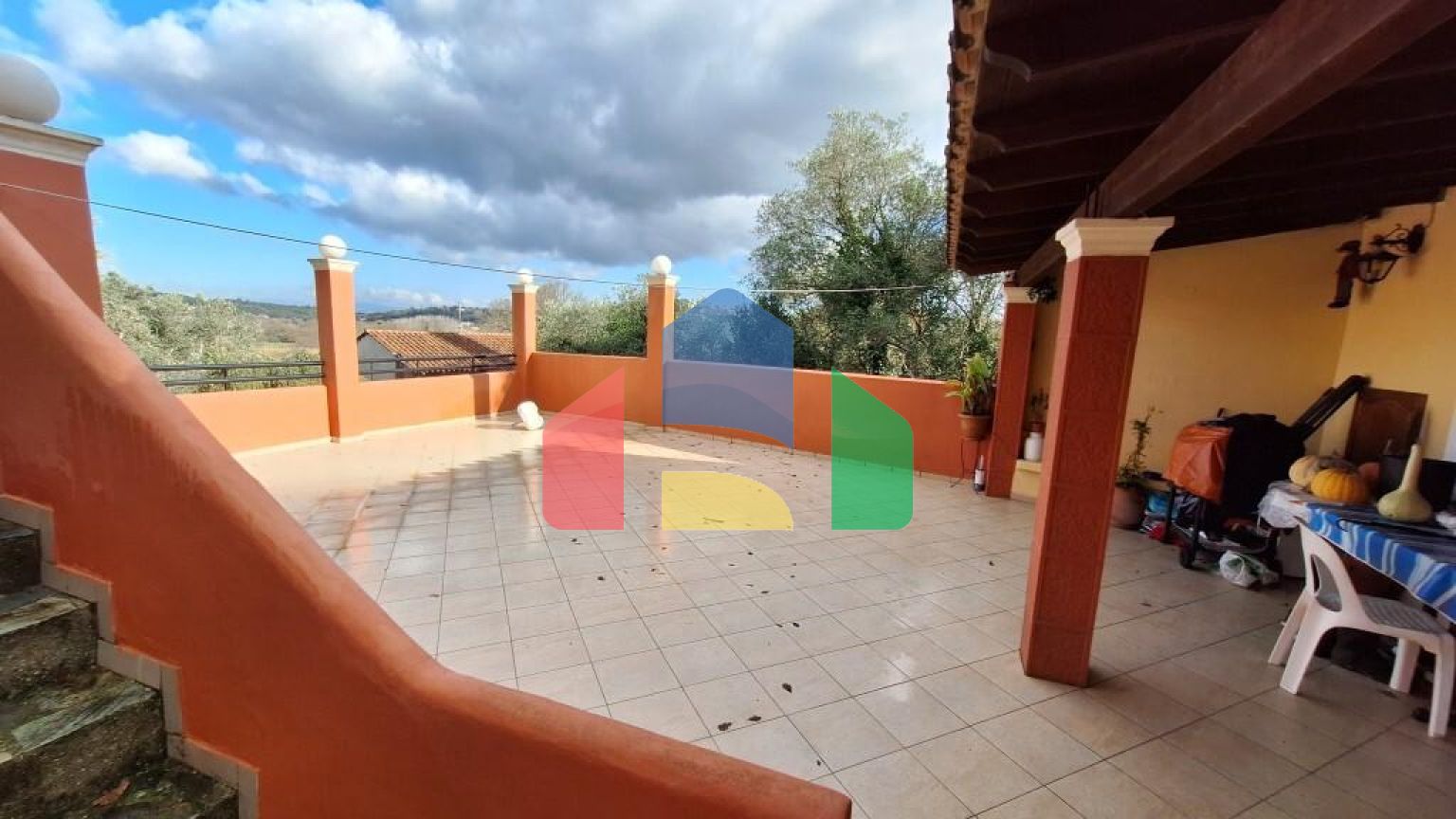 Продажа - Гостиница 500 m² на о. Корфу