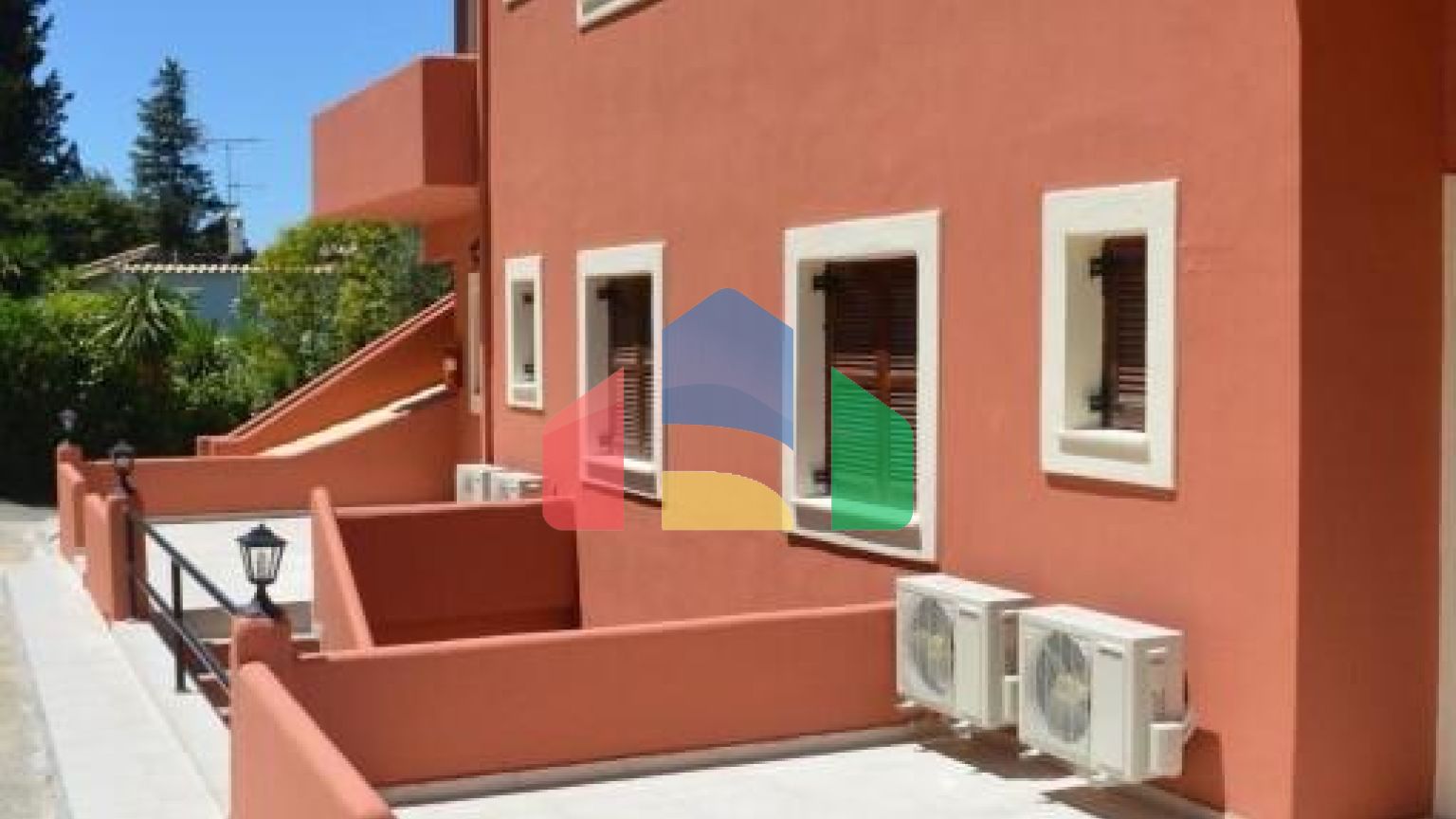 Продажа - Гостиница 500 m² на о. Корфу