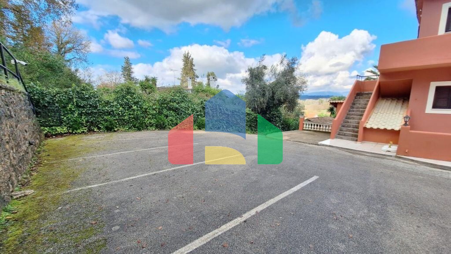 Продажа - Гостиница 500 m² на о. Корфу