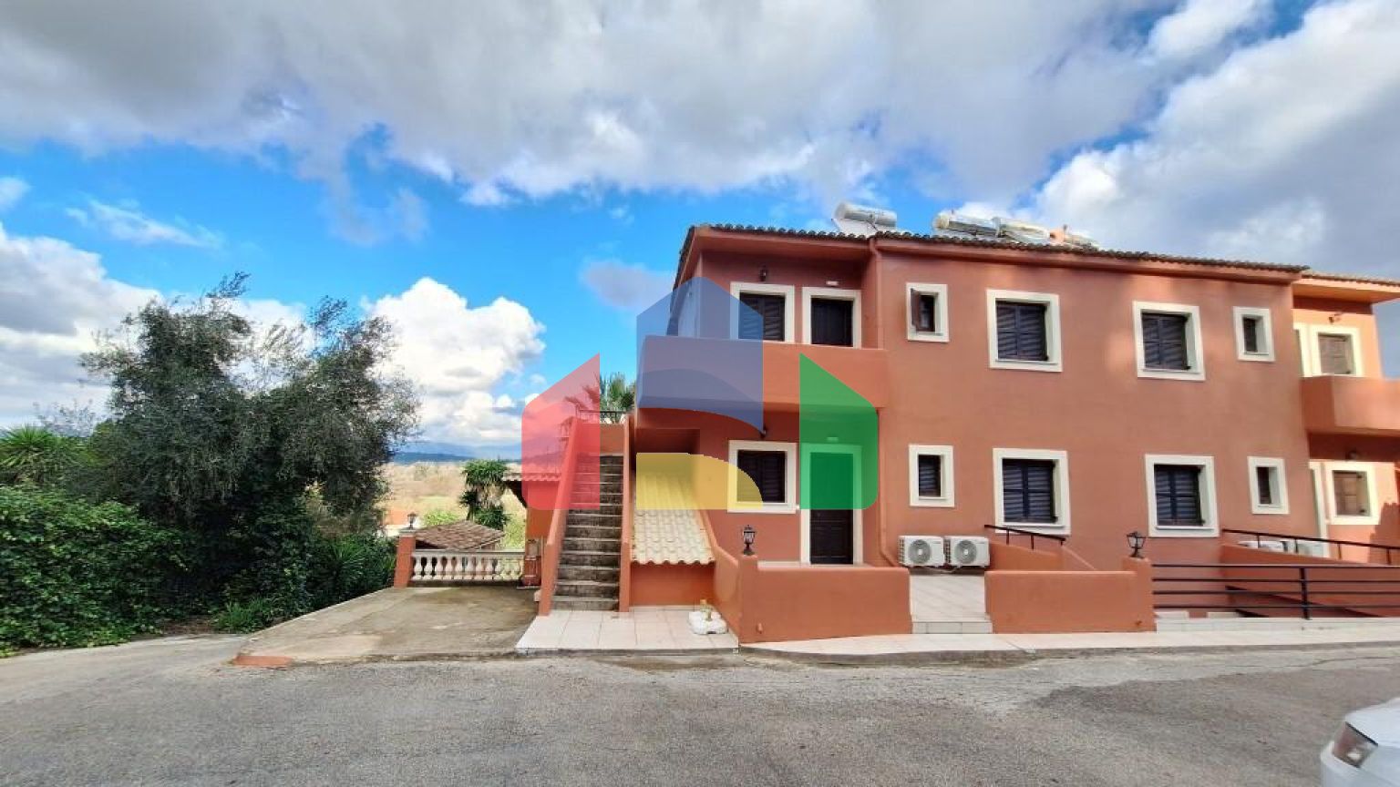 Продажа - Гостиница 500 m² на о. Корфу