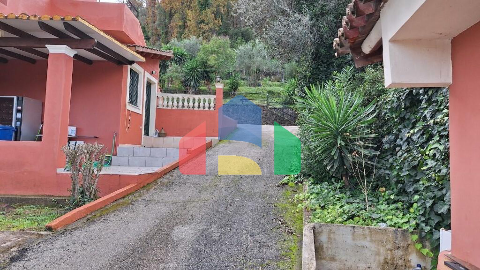 Продажа - Гостиница 500 m² на о. Корфу