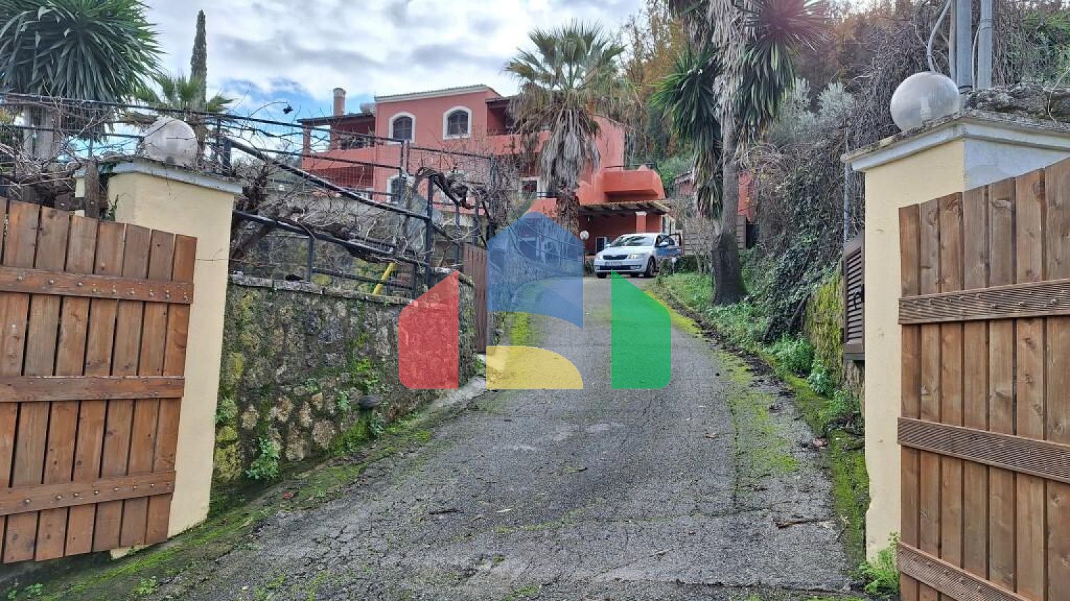 Продажа - Гостиница 500 m² на о. Корфу