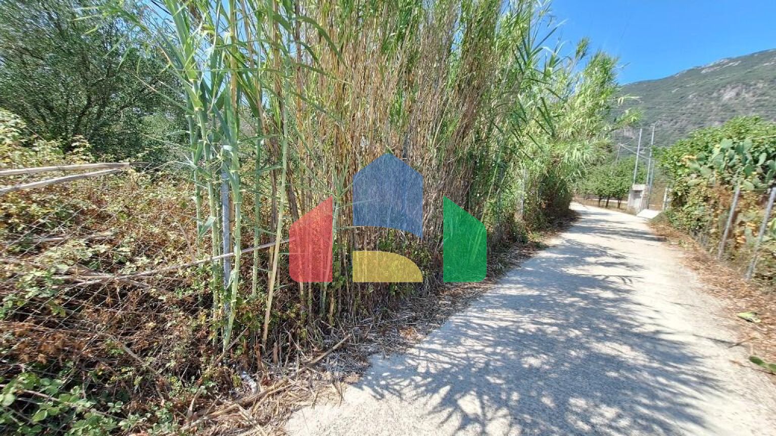 Продажа - Земельный участок 4683 m² на о. Корфу