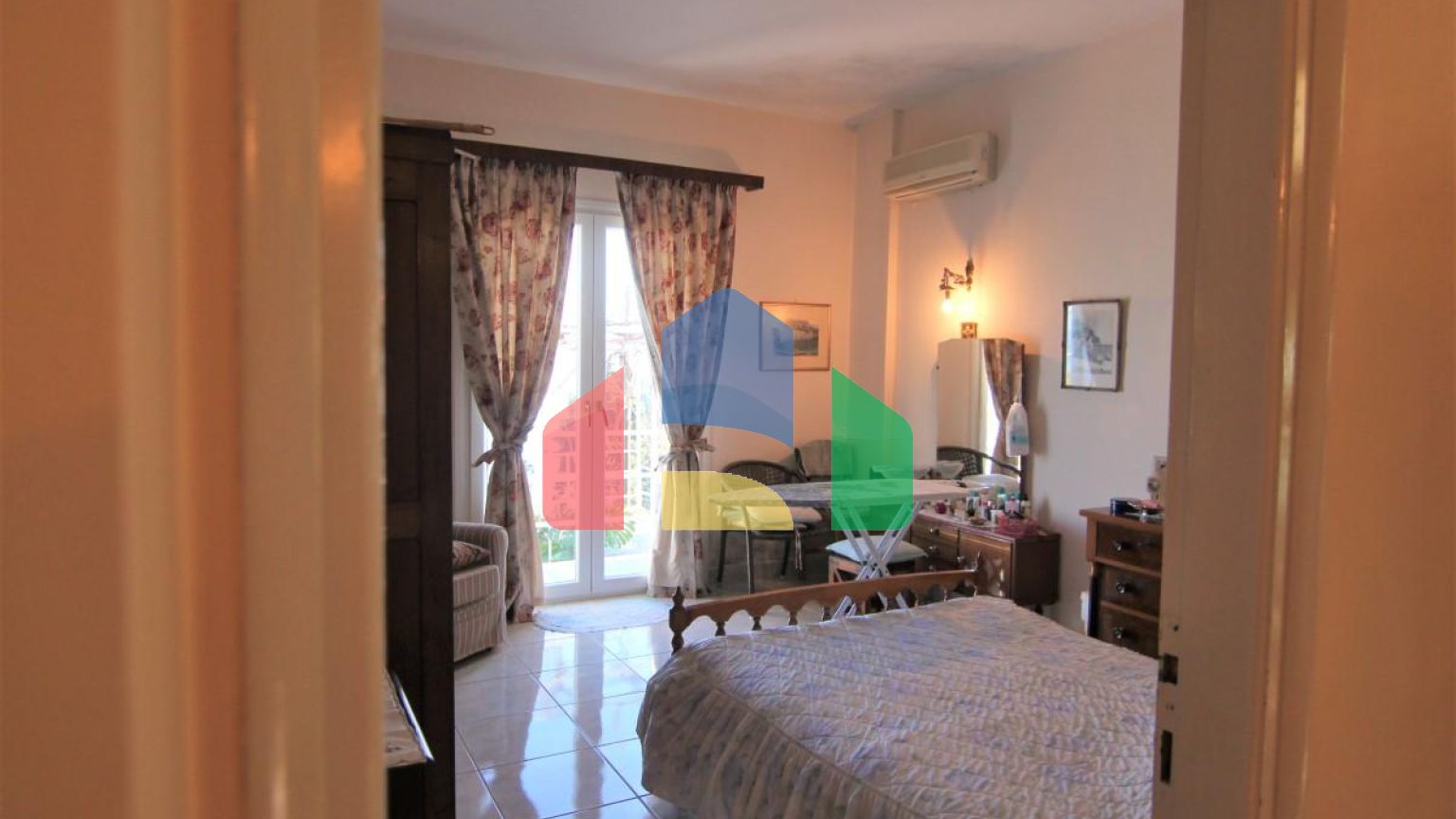 Продажа - Коттедж 110 m² на о. Корфу