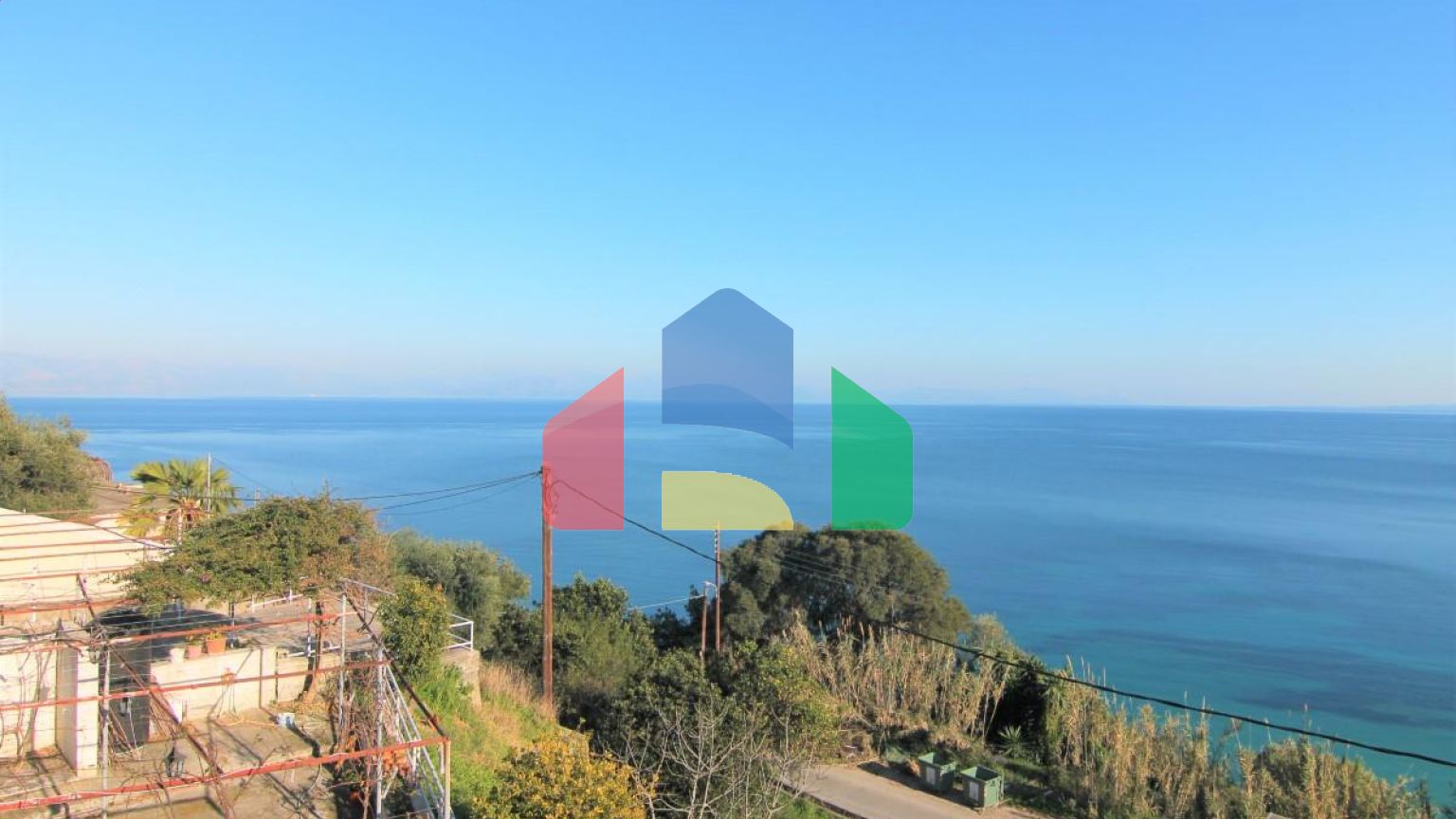 Продажа - Коттедж 110 m² на о. Корфу