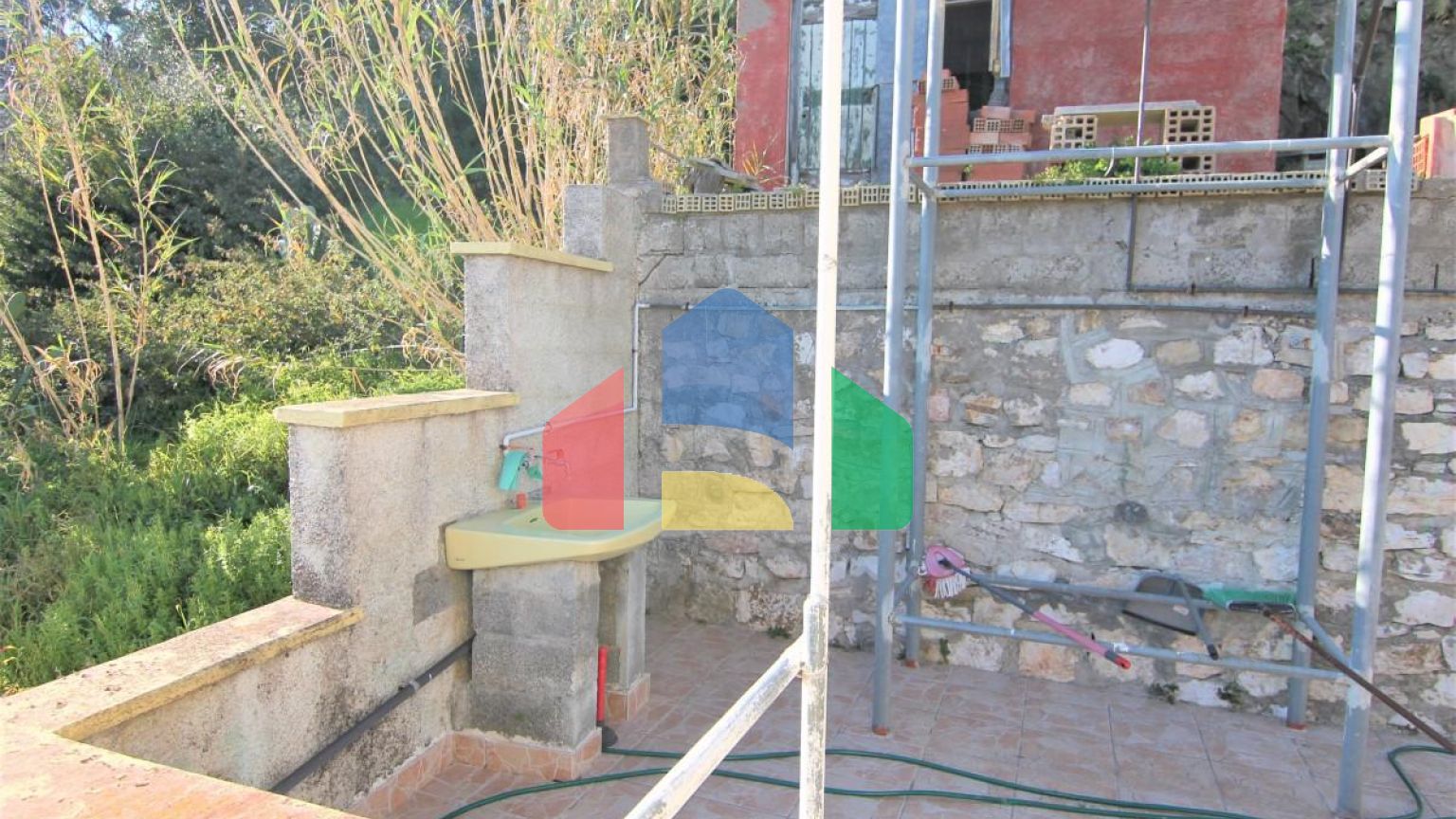 Продажа - Коттедж 110 m² на о. Корфу