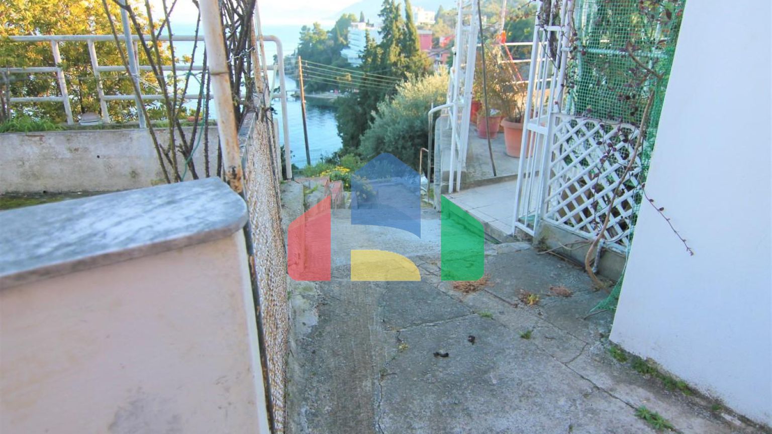 Продажа - Коттедж 110 m² на о. Корфу