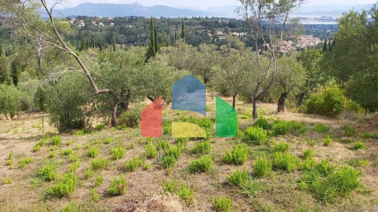 Продажа - Земельный участок 2120 m² на о. Корфу