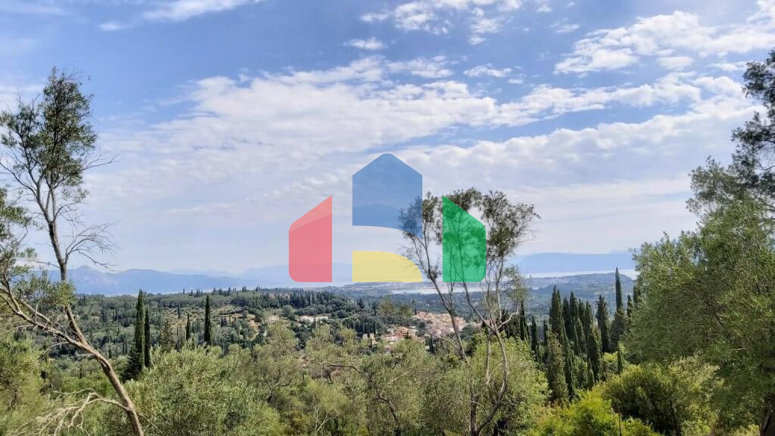 Продажа - Земельный участок 2120 m² на о. Корфу