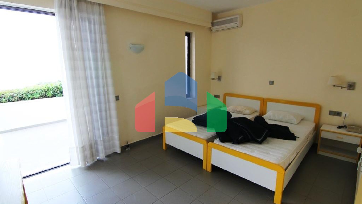 Продажа - Гостиница 500 m² на о. Корфу