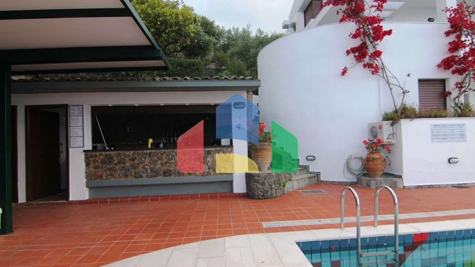 Продажа - Гостиница 500 m² на о. Корфу