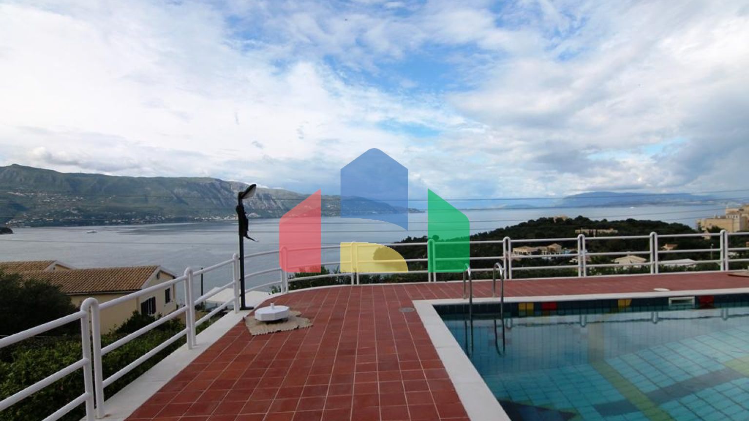 Продажа - Гостиница 500 m² на о. Корфу