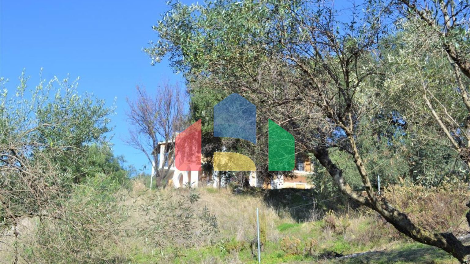 Продажа - Земельный участок 8841 m² на о. Корфу