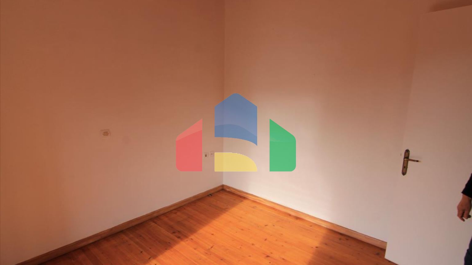 Продаж - Таунхаус 70 m² на о. Корфу