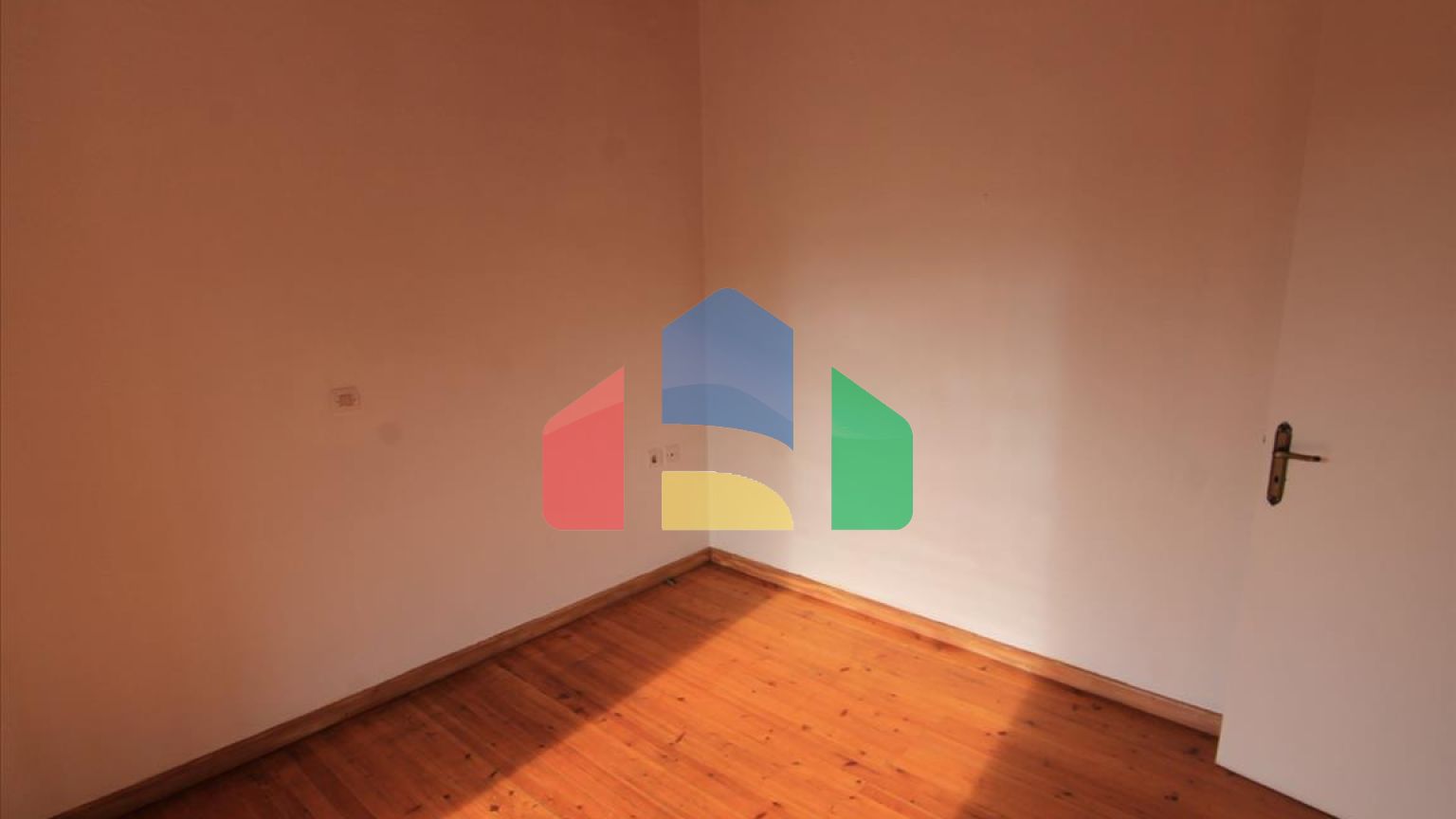 Продаж - Таунхаус 70 m² на о. Корфу