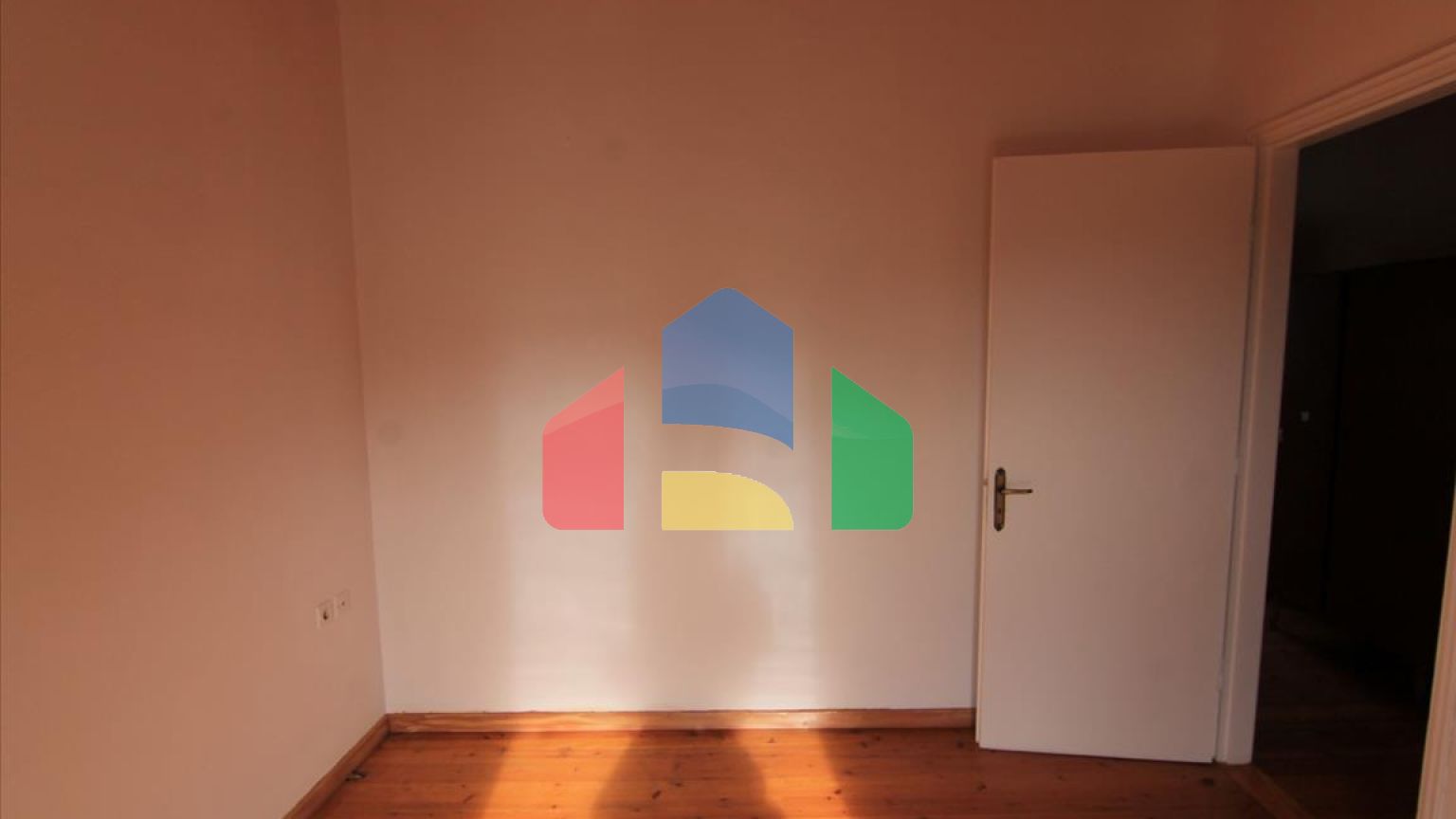 Продаж - Таунхаус 70 m² на о. Корфу