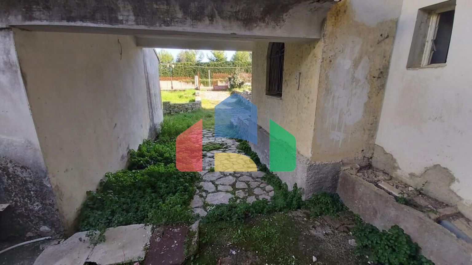 Продаж - Котедж 368 m² на о. Корфу