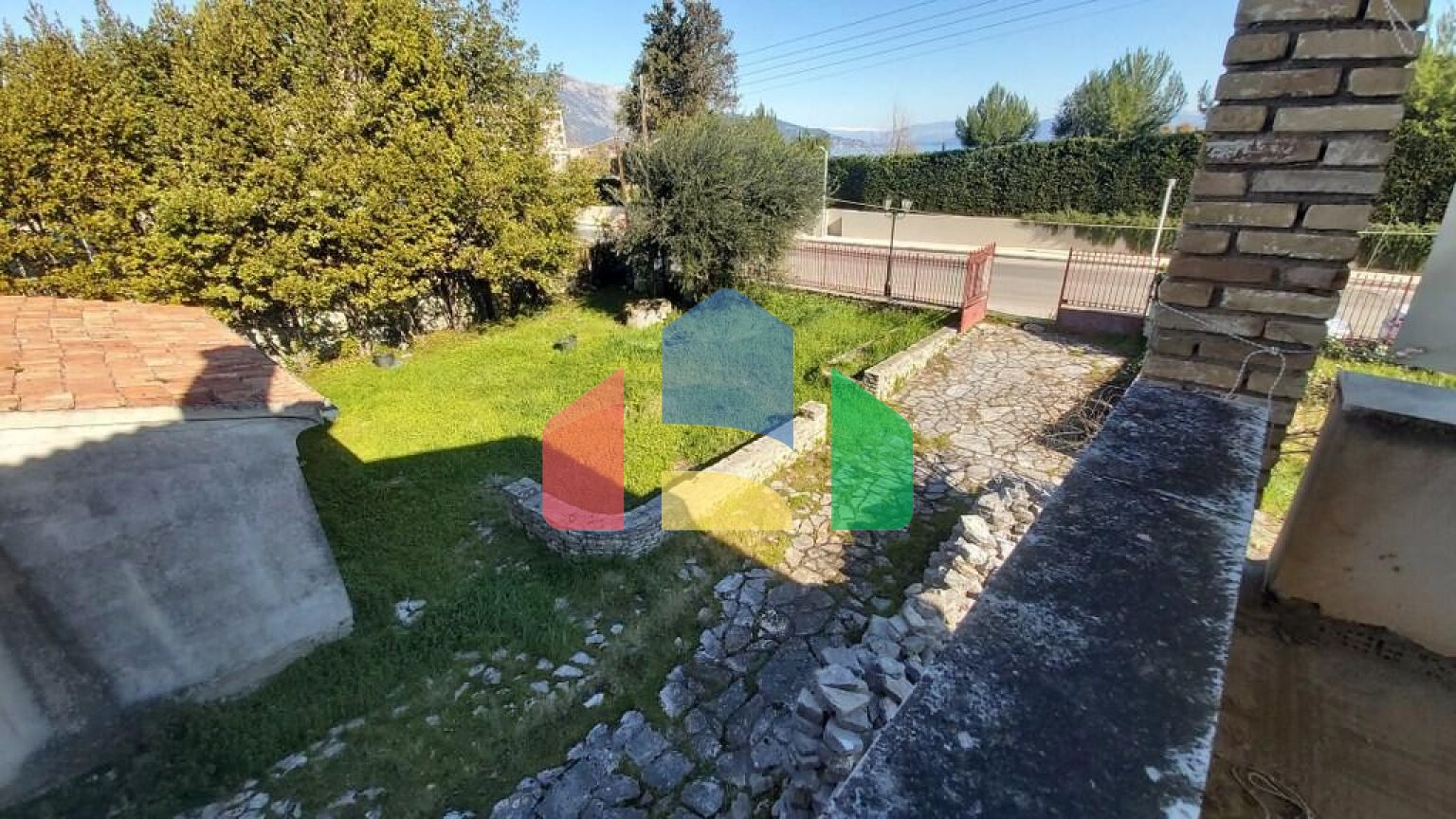 Продаж - Котедж 368 m² на о. Корфу