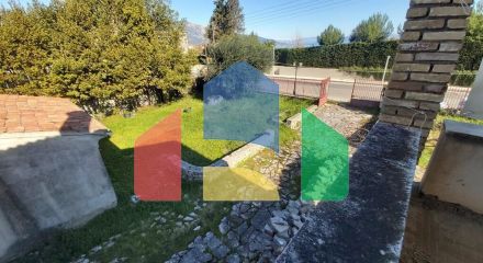 Продаж - Котедж 368 m² на о. Корфу