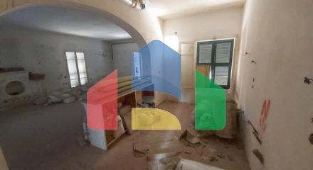 Продаж - Котедж 368 m² на о. Корфу